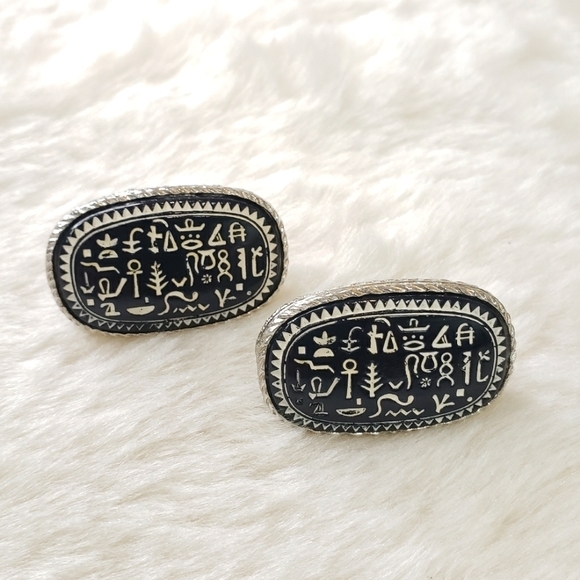 VINTAGE Large Hieroglyphics Egyptian Revival Cufflinks Etched Glass Cabochon - Picture 1 of 4